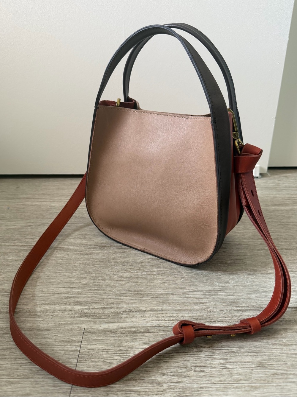 Madewell Sydney Leather Crossbody in Colorblock